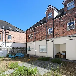 https://3bed-2bath-duplex-apartment-pure-bliss-belfast.belfasthotelsireland.com