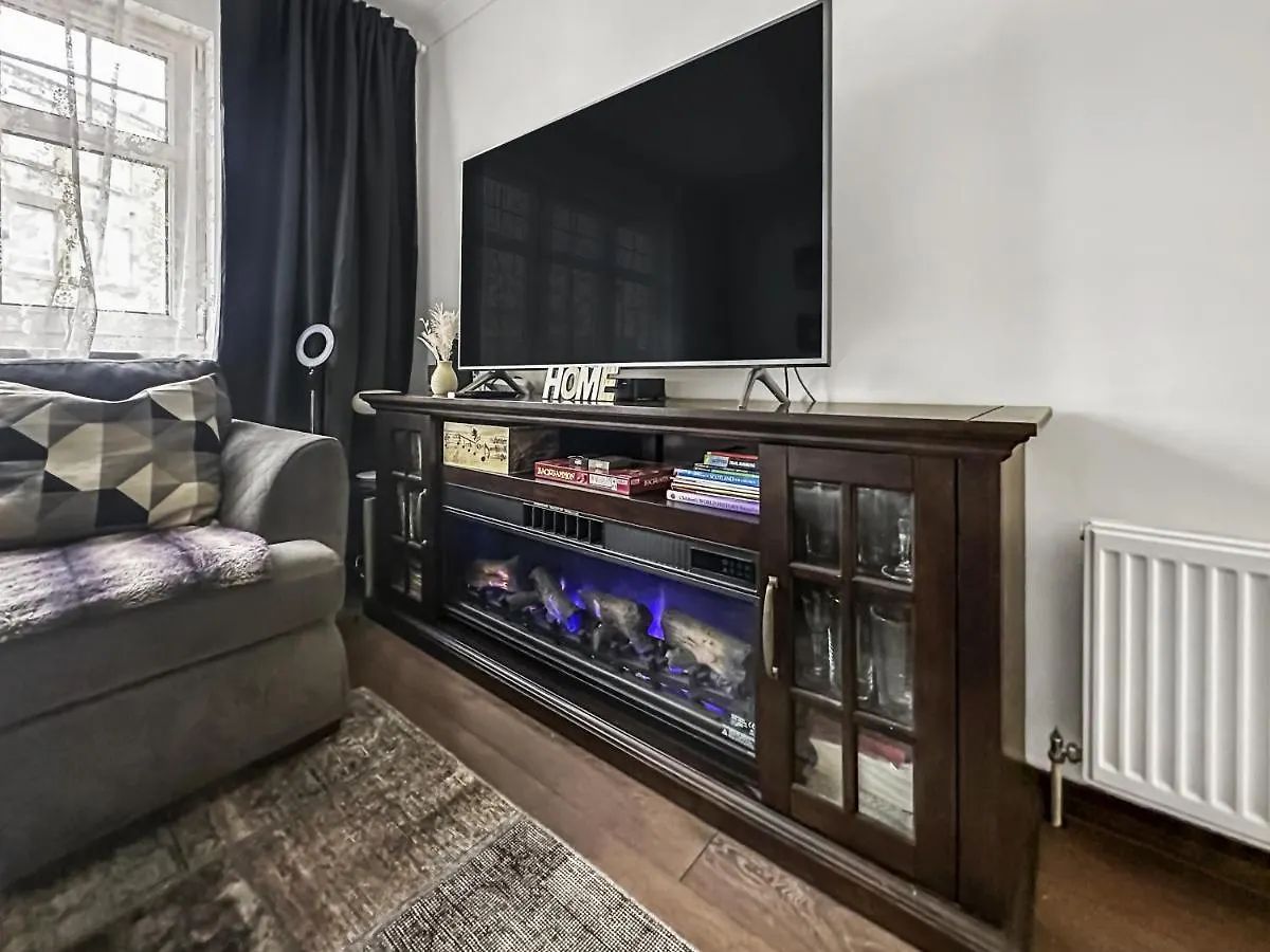 Apartment Comfortable 2 Bedroom Flat In The City Centre Edinburgh