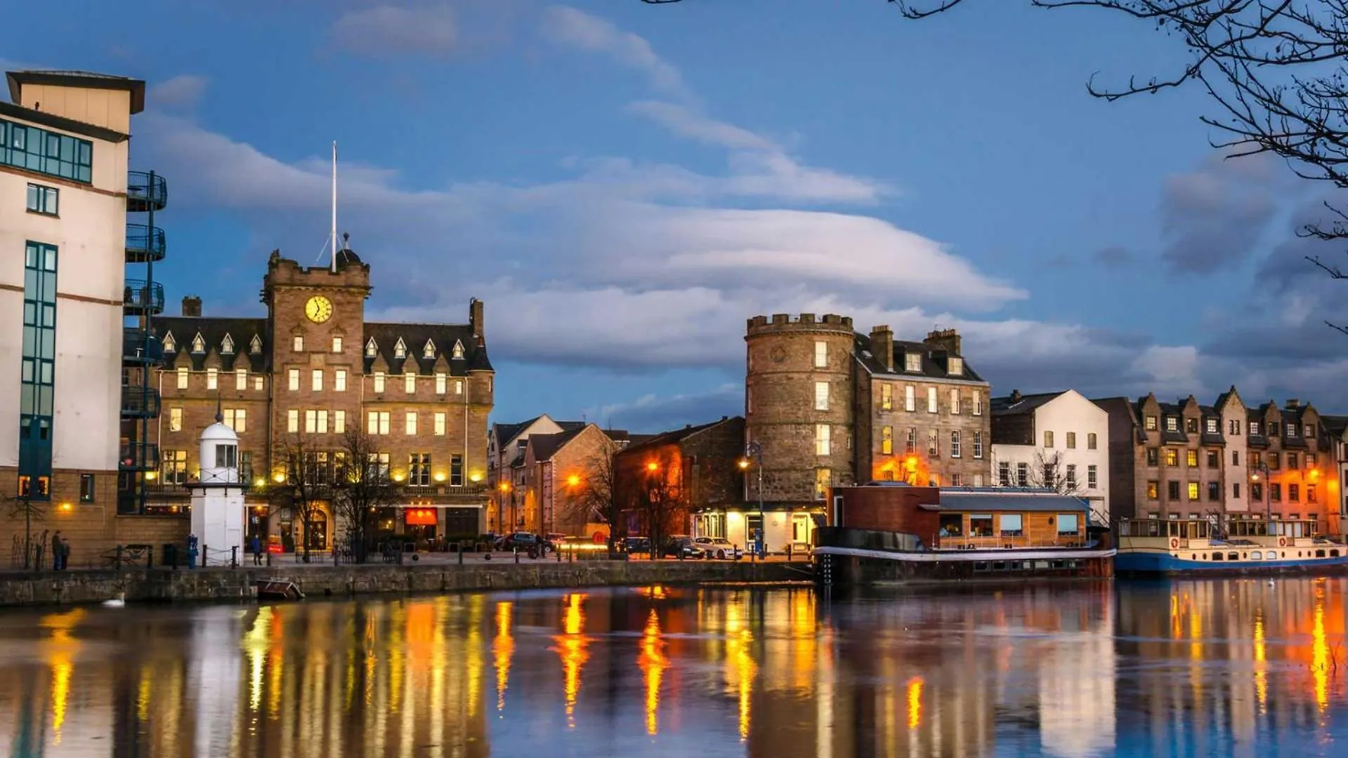 Apartment Comfortable 2 Bedroom Flat In The City Centre Edinburgh